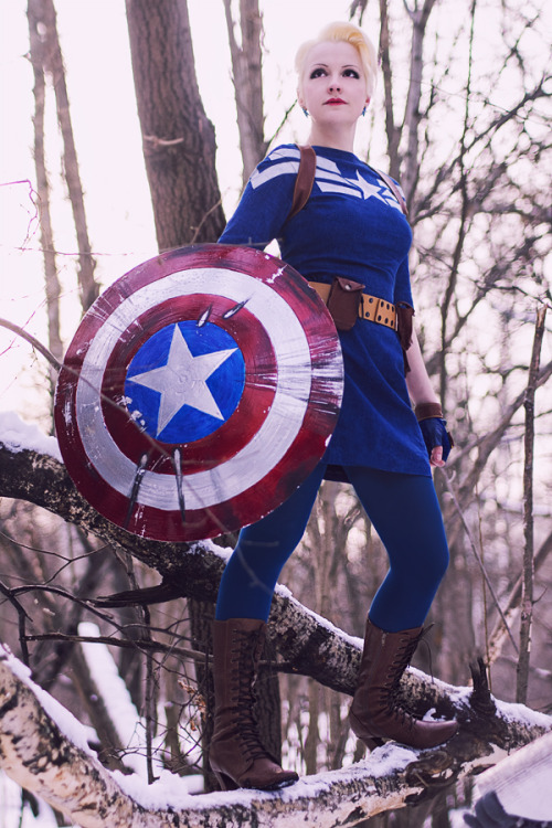 a-twins:Captain America and Winter Soldier/Bucky cosplay.Captain America by Alexandra a.k.a. Daisy, 