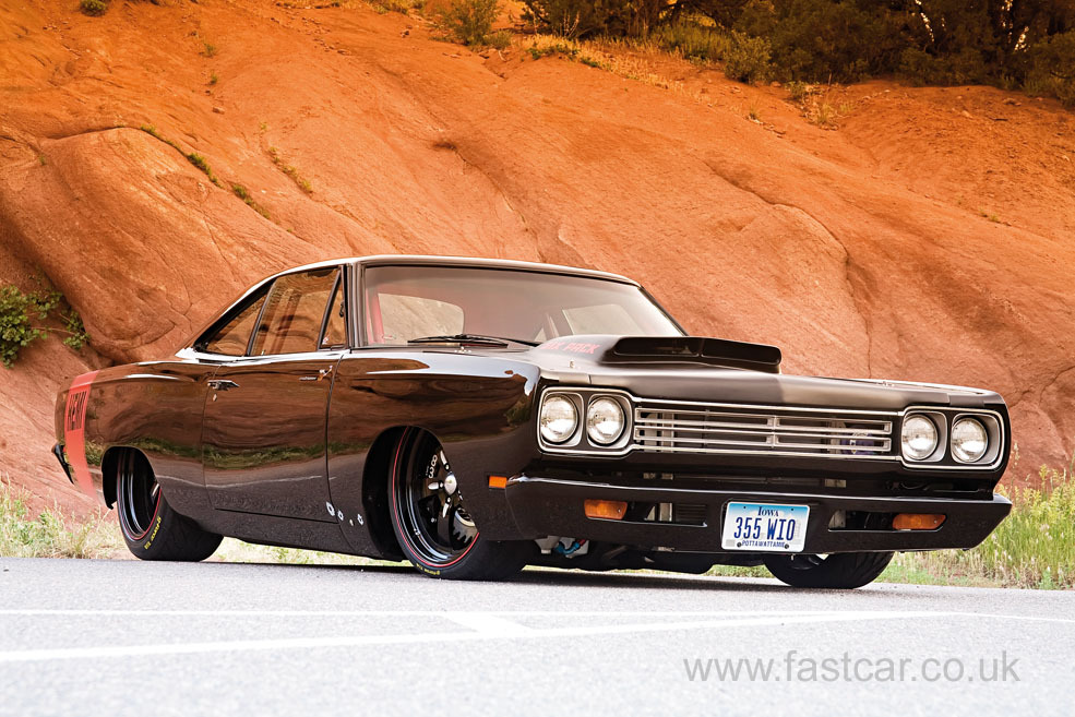 dismal88:  Hemi Roadrunner  