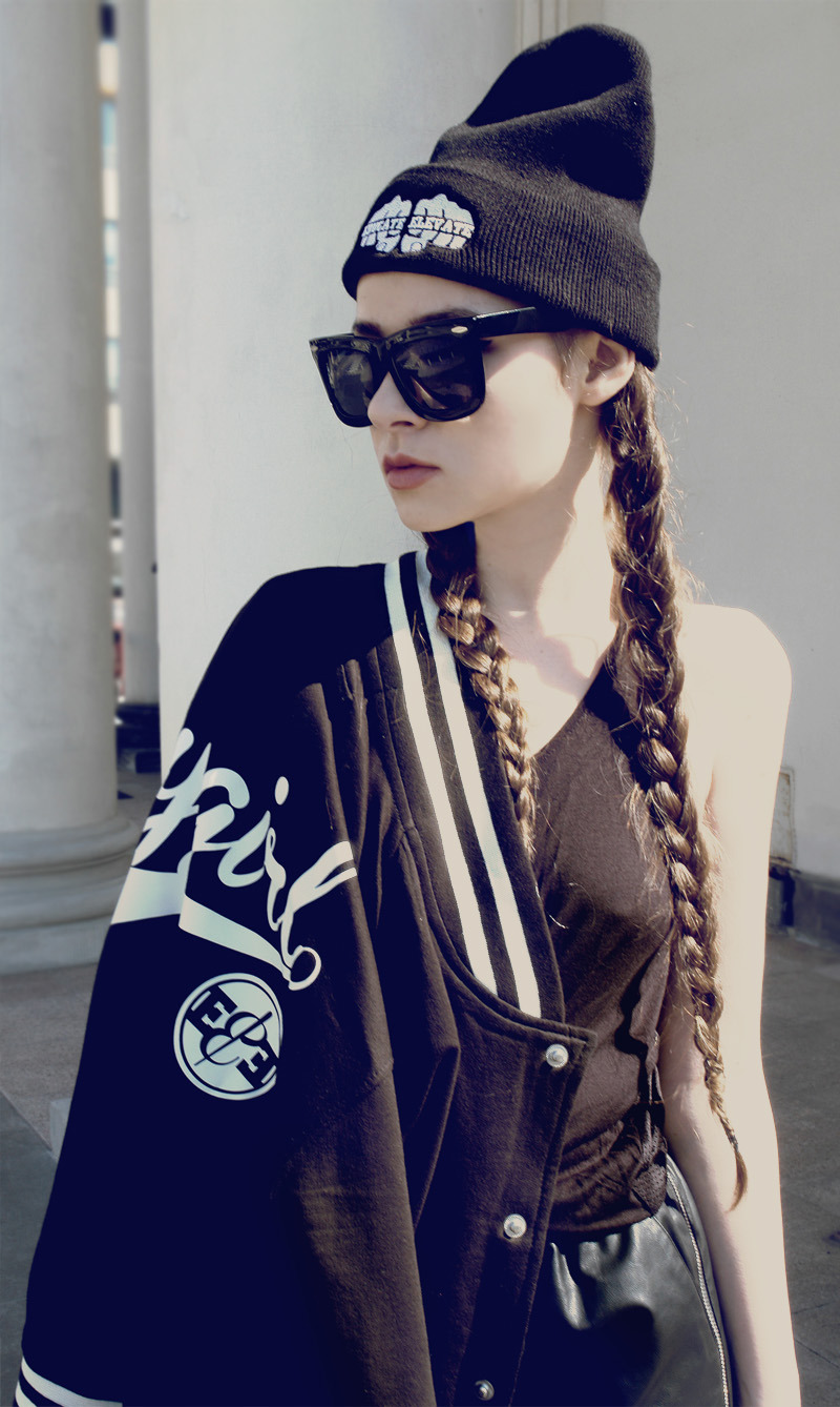 prettywigga:  Paulitta of Japanese Fly 