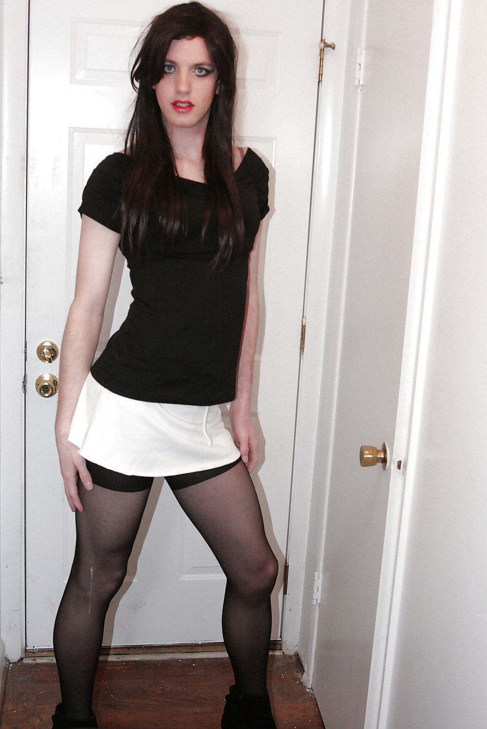 Young teen crossdresser