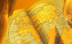 nogoodxdeed:   disney rainbow meme (yellow)“Yellow is considered an unstable and
