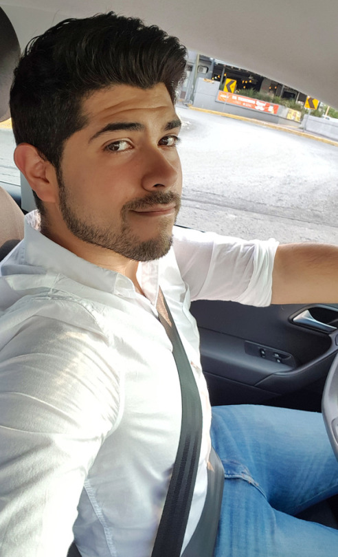 mariosaurio: Not an Uber driver   