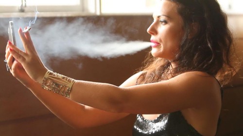 bwc4smokinggirls: gimme-all-the-bad-girls:  roze101:  Sizzling Smoking Angel Kate…fabulous exhales… 