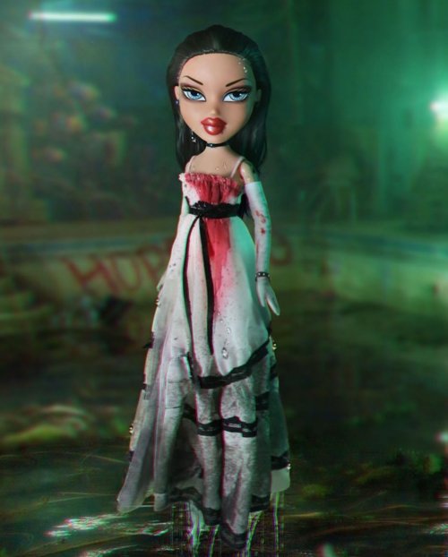 bratzsource: Bratz x Horror Icons (via the bratz twitter)