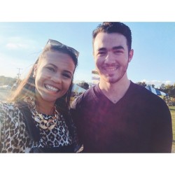 jobrosnews:  chicmystyles: Me & @KevinJonas