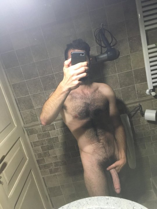littlebottomspoon: jizzdiary:  Matt that fur with spunk  I love the smell of His foreskin and feeling that Man bush on my smooth cunny.  