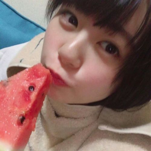 seiou:#濵咲友菜 #AKB48 #team8 #スイカ