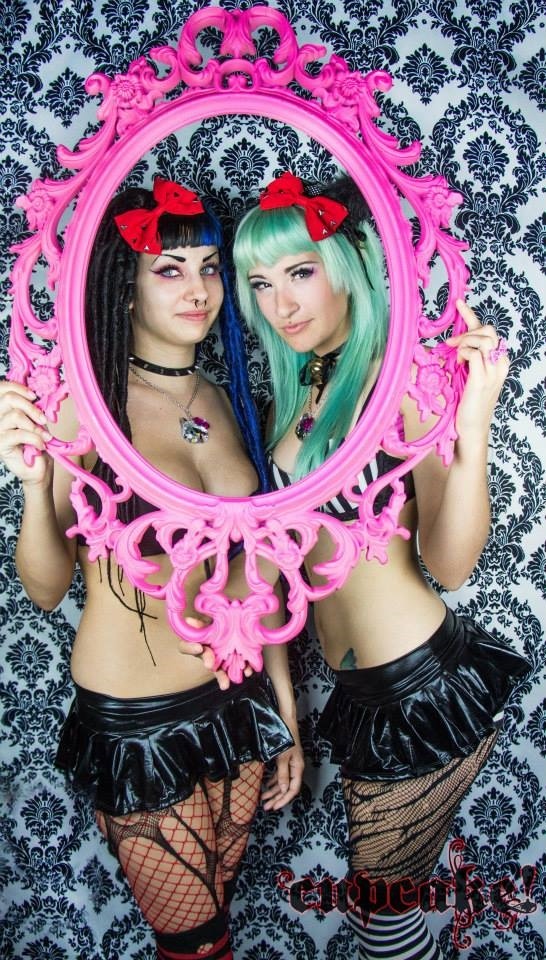 brokenningyou:  me and janette at an event we gogo-ed at CUPCAKE! presents: ハローキティ