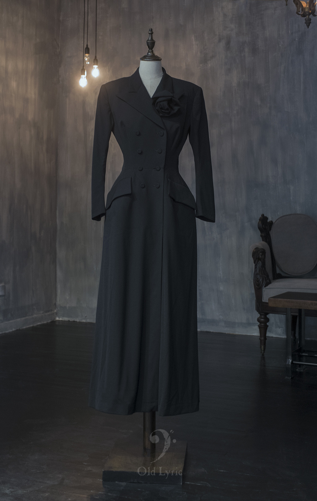 Yohji Yamamoto double-breast coat dress in black - Old Lyric