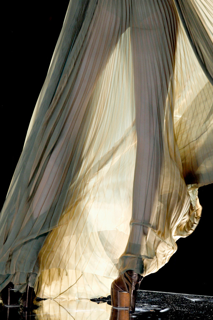 themakeupbrush:   Jean Paul Gaultier Fall 2012 Couture 
