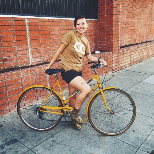 thebicycletree:Julie is about to give away this bike — whose name is Bella Frizzell — to a friend, s