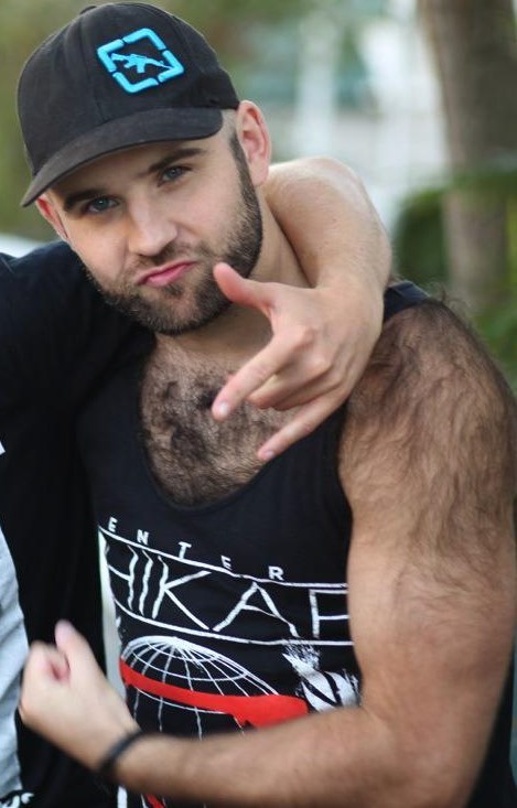 frenchpinpon:want you in my bed; dude!!!
