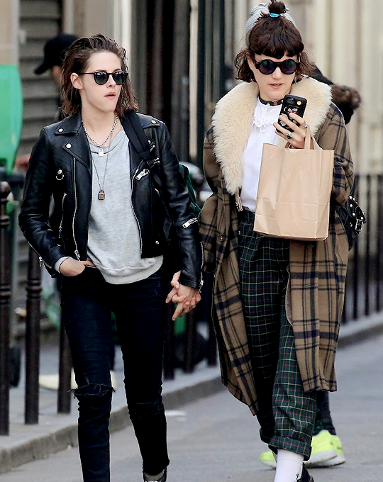 kristensource:  March 14 | Kristen Stewart &amp; Soko Out In Paris ♥   So