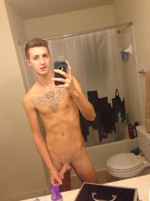 cockdays:  overstimulate:  Hot studs, hung jocks, and thick cocks!250 BRAND NEW pictures and videos posted dailyhttp://overstimulate.tumblr.com/  Beautiful cocks and hot studshttp://cockdays.tumblr.com/ 