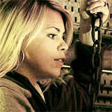 jessrnoore:  Doctor Who Rewatch:  ( 1x01 - Rose ) &ldquo;The ground beneath