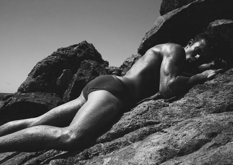dannyboi2summerbois:  chriscruzism:   Eugen Bauder, ignites in these beautiful sessions