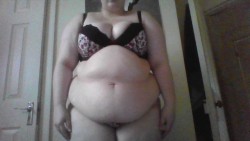 littlebiglolita:Fat update: pretty fat and