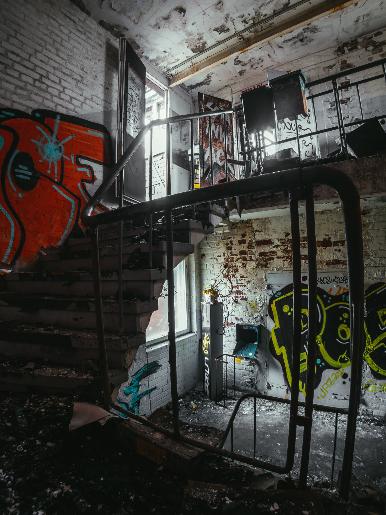 siderocks:  End of lifespan - a forgotten factory