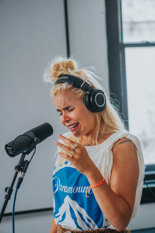 Paloma Faith in the studio with Patrick Wimberly in Brooklyn NY. © Ryan Muir