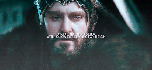 bilbothorin:  with iron wings and rust, he is icarus falling once again (x)
