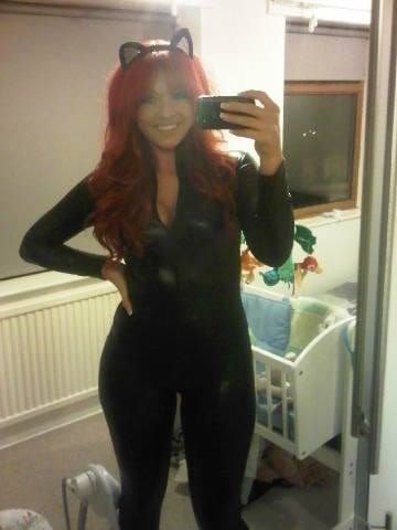 britishgirlsgonewild:  Bradford girl:  Sweet bradford pussy