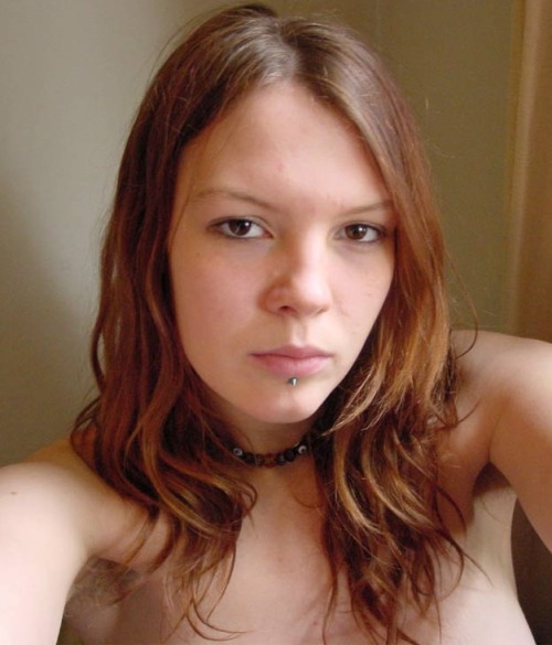 hairy-teeners: Anna 18yo selfies