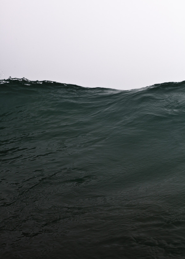  Reza Bassiri - Waves 