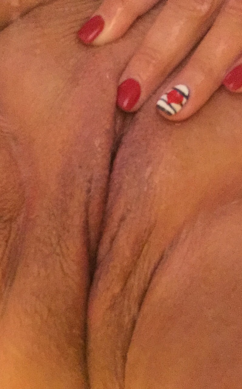 gcupcake8:  Home from vaca. Did not shave for over a week, can you tell?  A little