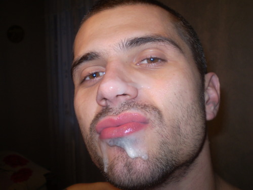 ncsmokerdude:  Apparently also a pole smoker.  Yum.
