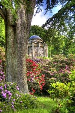 outdoormagic:  Stourhead, Temple of Apollo &amp; Rhododendrons by tonybill on Flickr. 