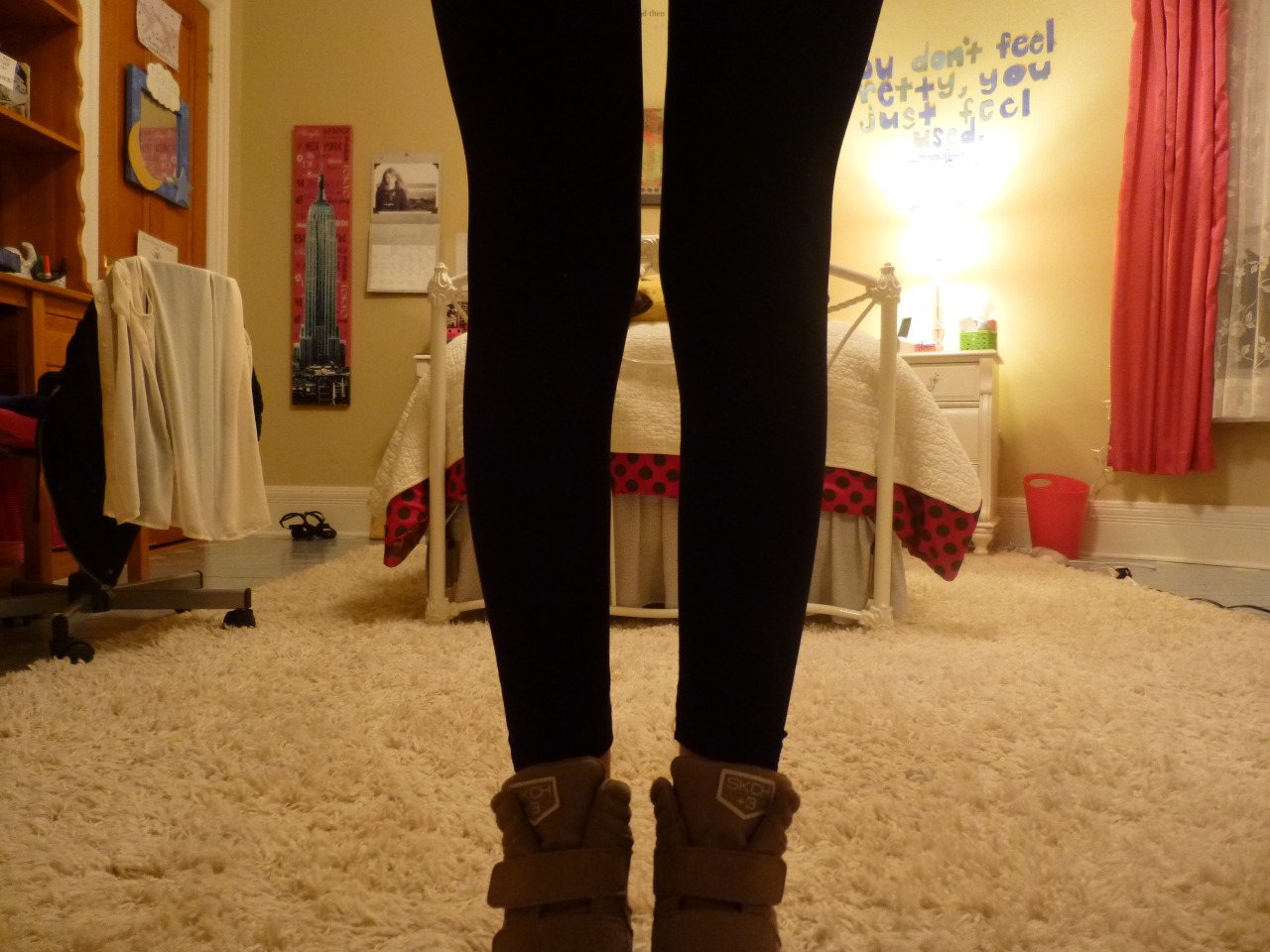 unl0ck-d:  un-derstood:  i love my shoes c:  your legs »&gt; 