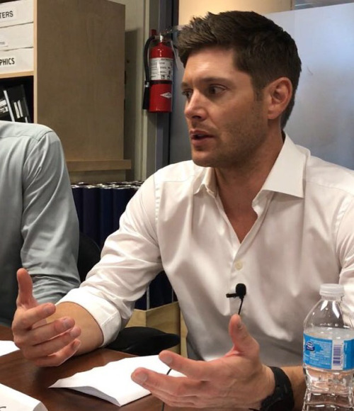 Porn justjensenanddean:    Jensen Ackles | September photos