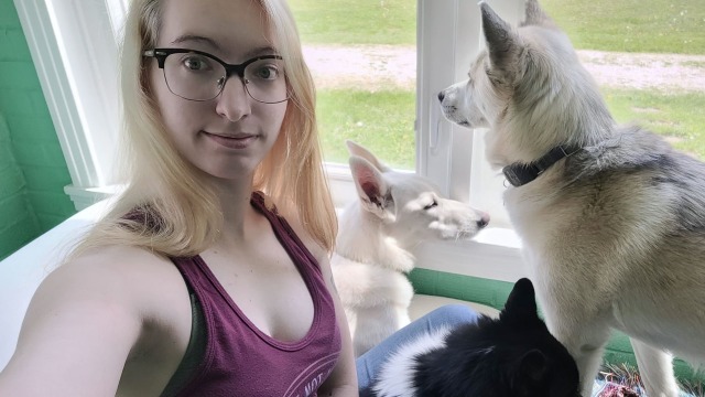 Appreciation post for my gorgeous girl and our sweet pups. Love when she sends pics