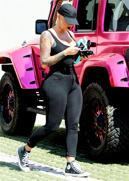 Porn soph-okonedo:  Amber Rose out in Los Angeles, photos