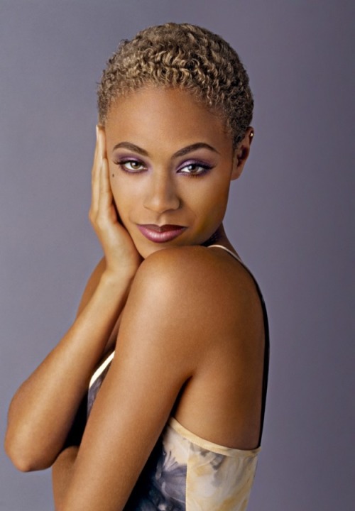 jetblackjuelz:  anadede:  itzthablackpanther:  kozfr:  optimisttiff:  duckysplash:  Jada Pinkett-Smith……..Melanin Mondays 👸🏽👸🏾👸🏿  Auntie J 🙌🏽😍  JADA🙌🏾❤️  Will got himself a winner, hope their marriage continue