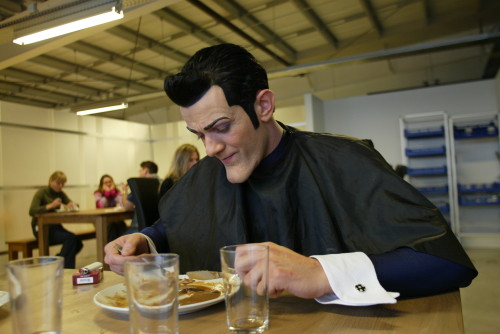 janecrockerofficial:  Here’s a picture of Robbie Rotten eating dinner while in full makeup and costu
