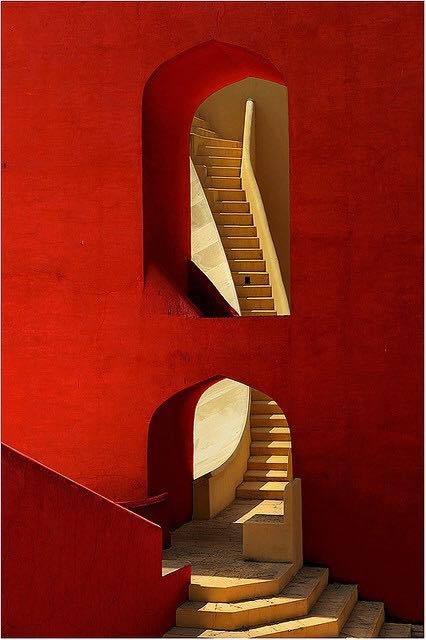 edoardojazzy:The Jantar Mantar astronomical observatory in Jaipur, India@Koen Vlecke