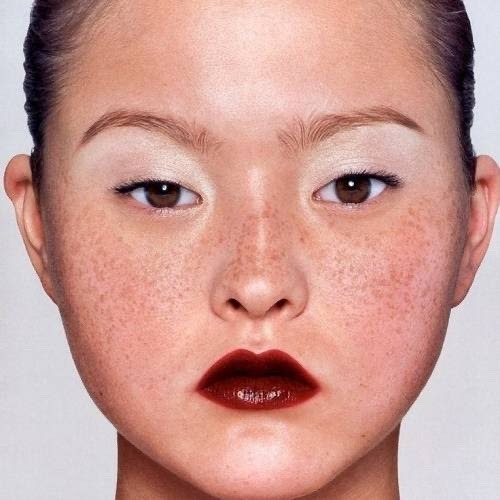 zegalba:Devon Aoki in ‘Makeup Your Mind’ (2001)       Photography: François Nars 