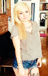 suicidegirls:  What a babe!  www.suicidegirls.com/join  Yum