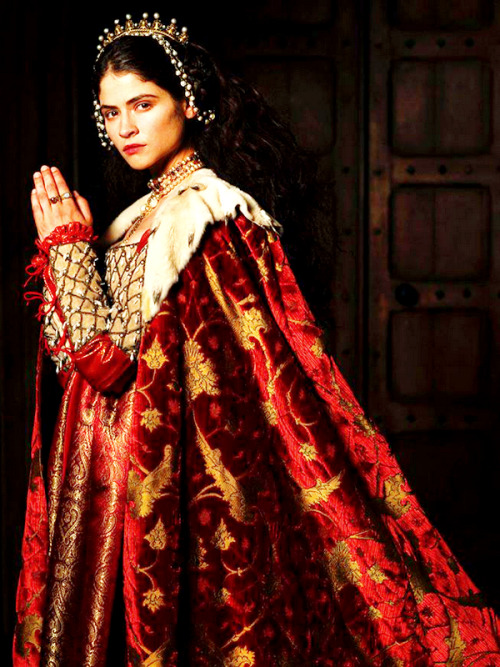 katherynparr: Alba Galocha as Juana, Queen of Castile &amp; Princess of Aragon[Starz The Spanish