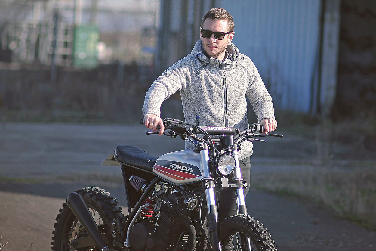 caferacerpasion:  Honda XR600R Street Tracker - Dimitri Chaussinand | www.caferacerpasion.com