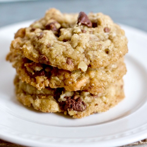 (via Mrs Fields Cookies Recipe | Homemade Food Junkie) http://www.homemadefoodjunkie.com/mrs-fields-