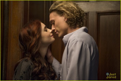 cassandraclare:Clary and Jace. The last movie still, and your special Valentine’s present. ;) Happy 