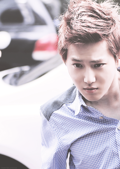 blondejongin:  $ W A G 