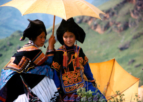 Two women of the Yi people in China