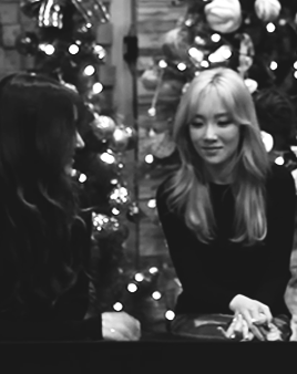 kim-taeny:   Your gaze that looks only at meLike a white sweater,it warmly embraced