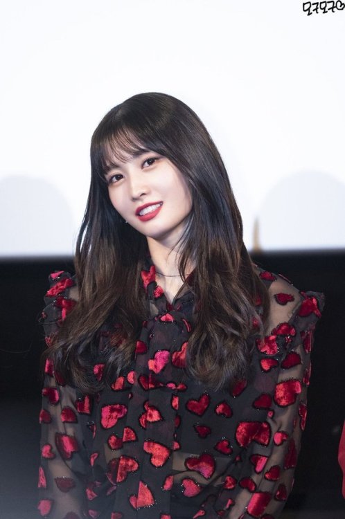 Momo (Twice) - “TWICELAND” Movie Stage Greetings Pics