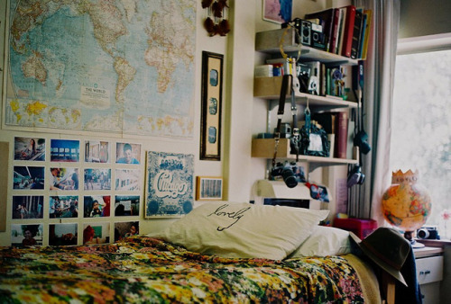 creduli:her room. by karahaupt on Flickr.