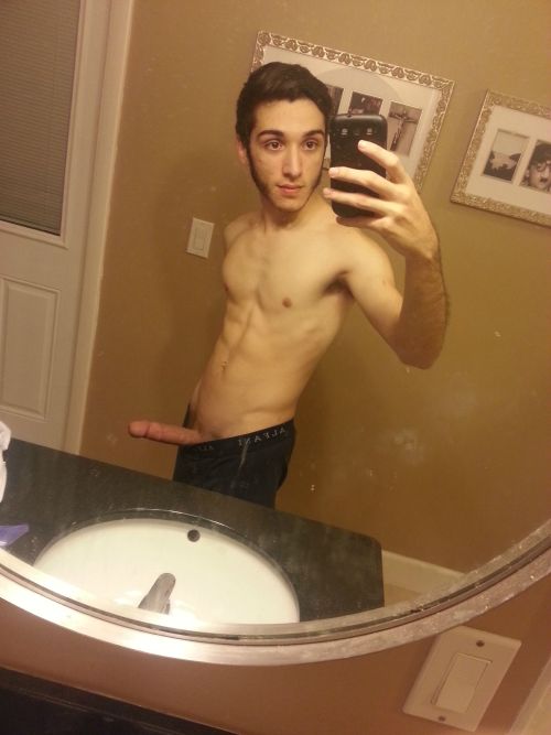 returnofthedestroyer:  http://returnofthedestroyer.tumblr.com/