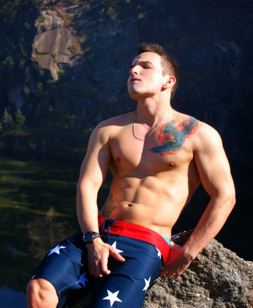 edu-dudu:  Alejandro AKA Caio Torres (Garoto de Programa) - Brazilian Gay Escort